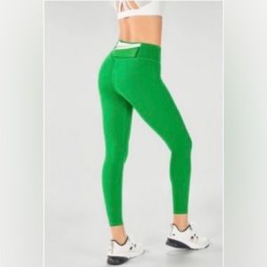 Fabletics trinity motion 365 green leggings